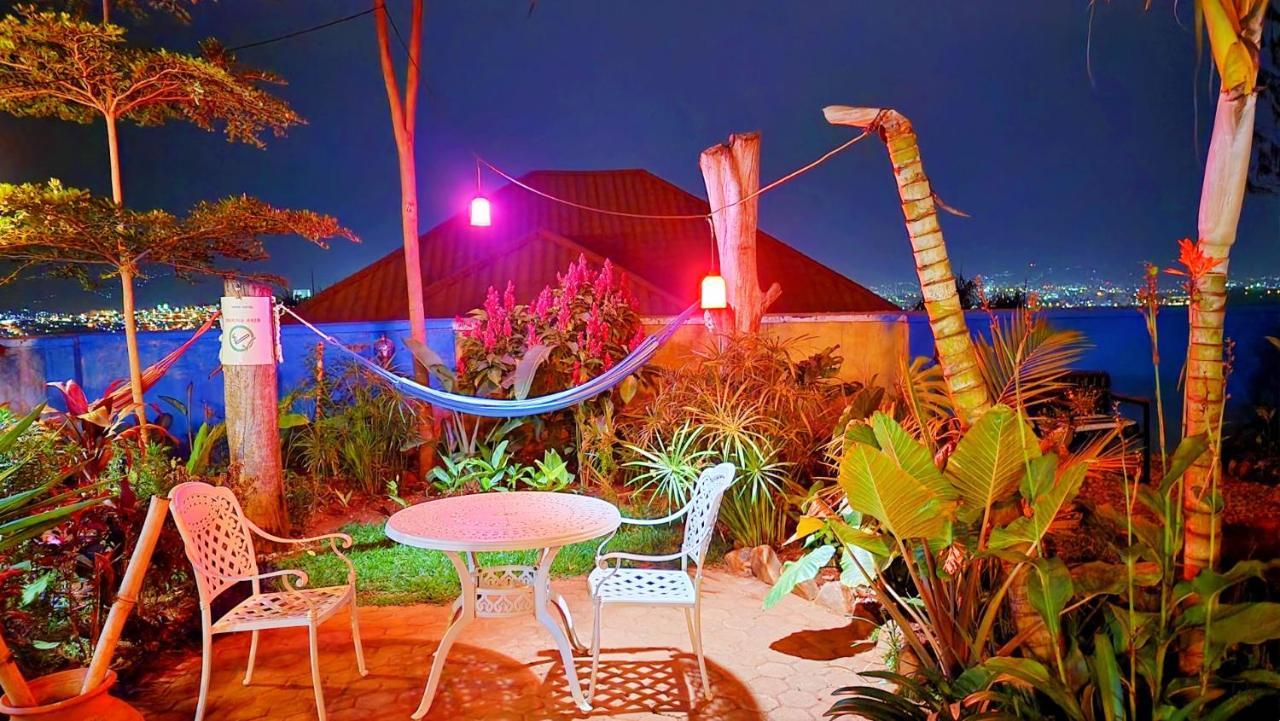 Yambi Guesthouse Kigali Zewnętrze zdjęcie